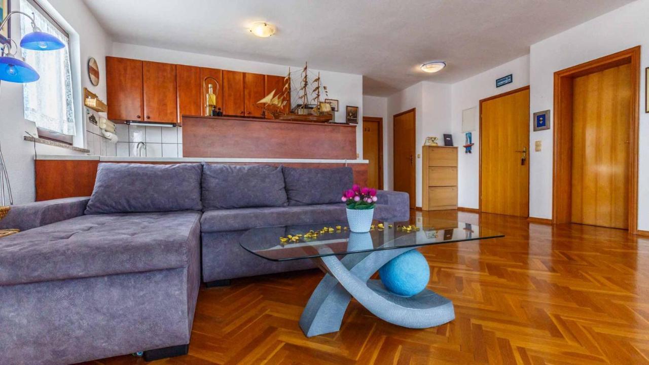 Apartman Mauro Malinska Bagian luar foto