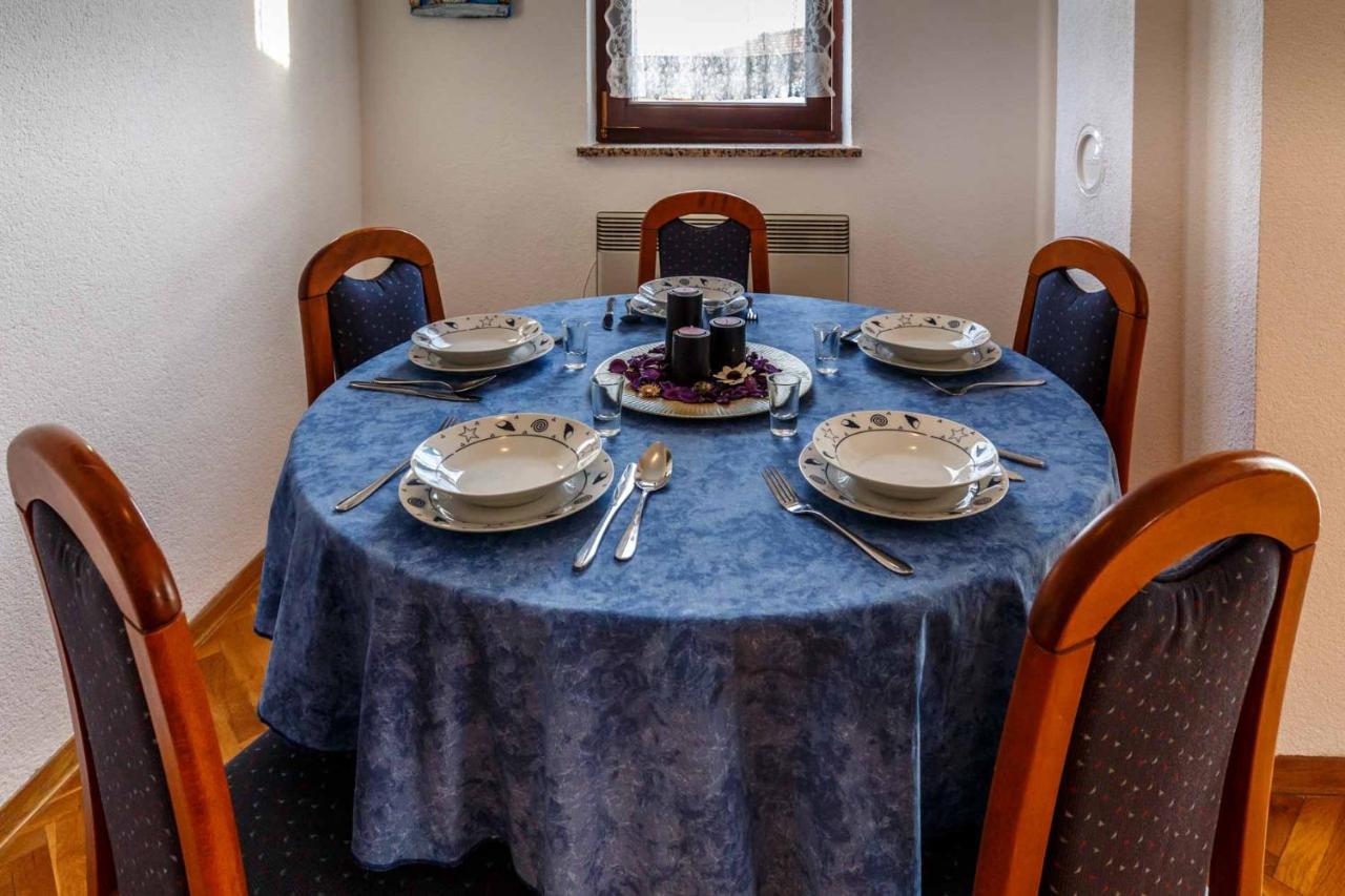 Apartman Mauro Malinska Bagian luar foto